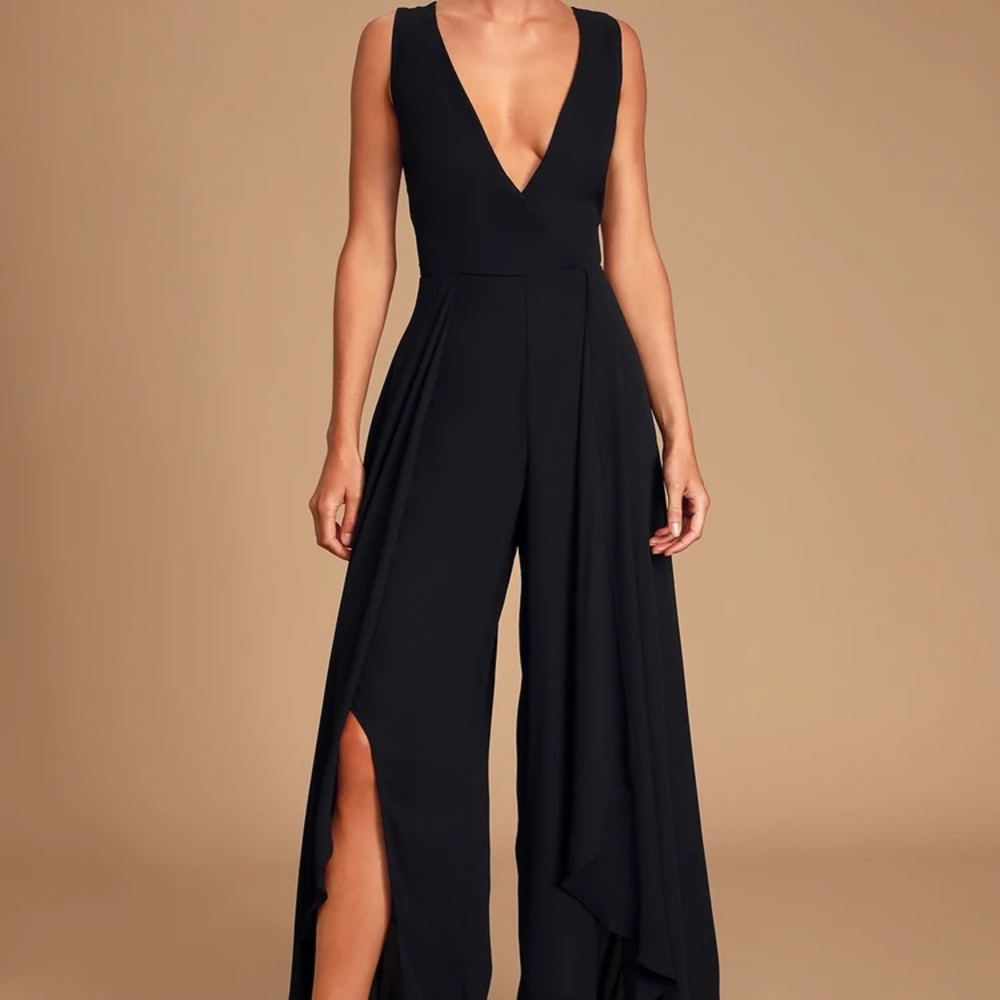 Lulus Noela Black Sleeveless Surplice Jumpsuit Size S NWT